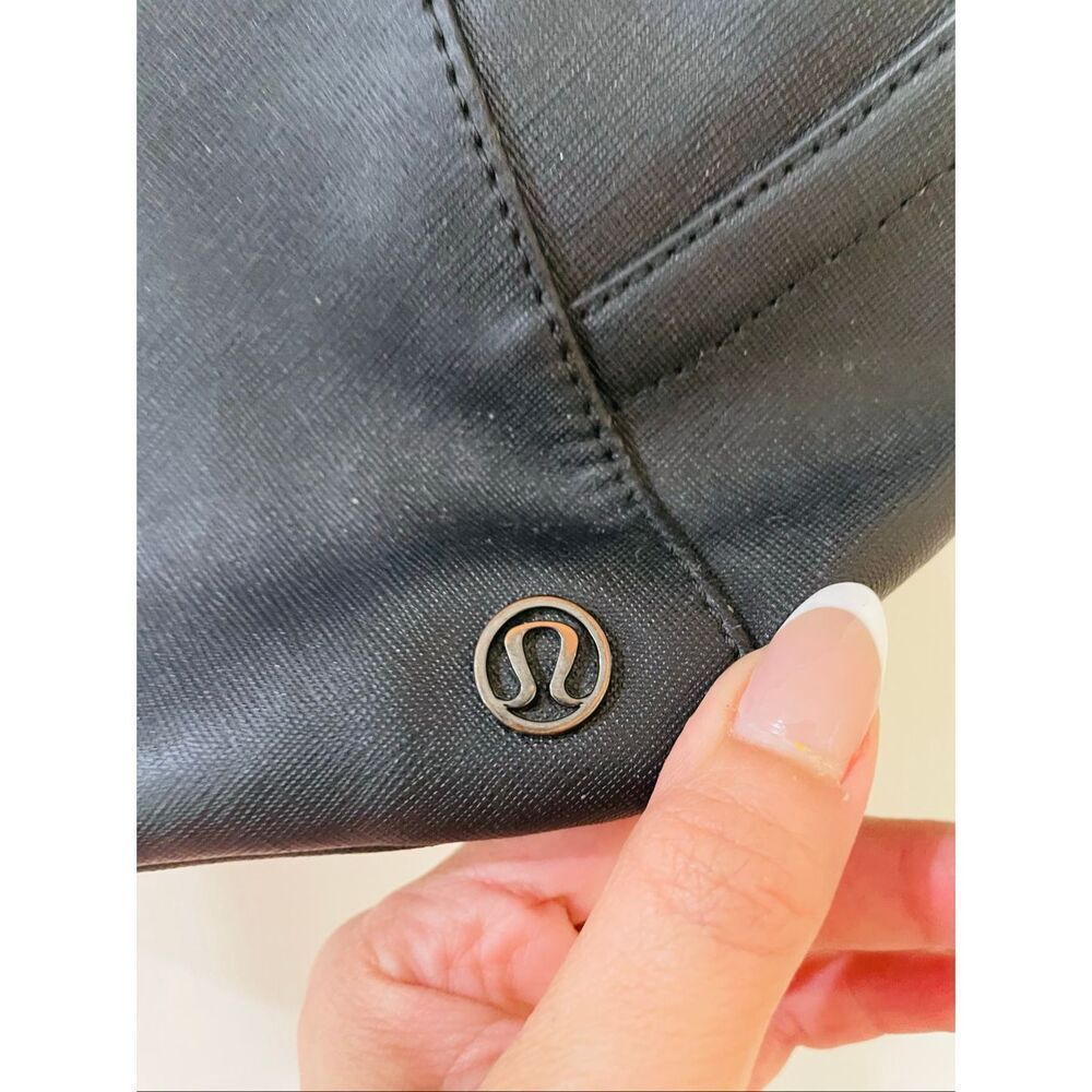 Lululemon All Day Tote Bag - Picture 4 of 14